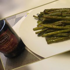 A picture of Easy balsamic glazed green beans.