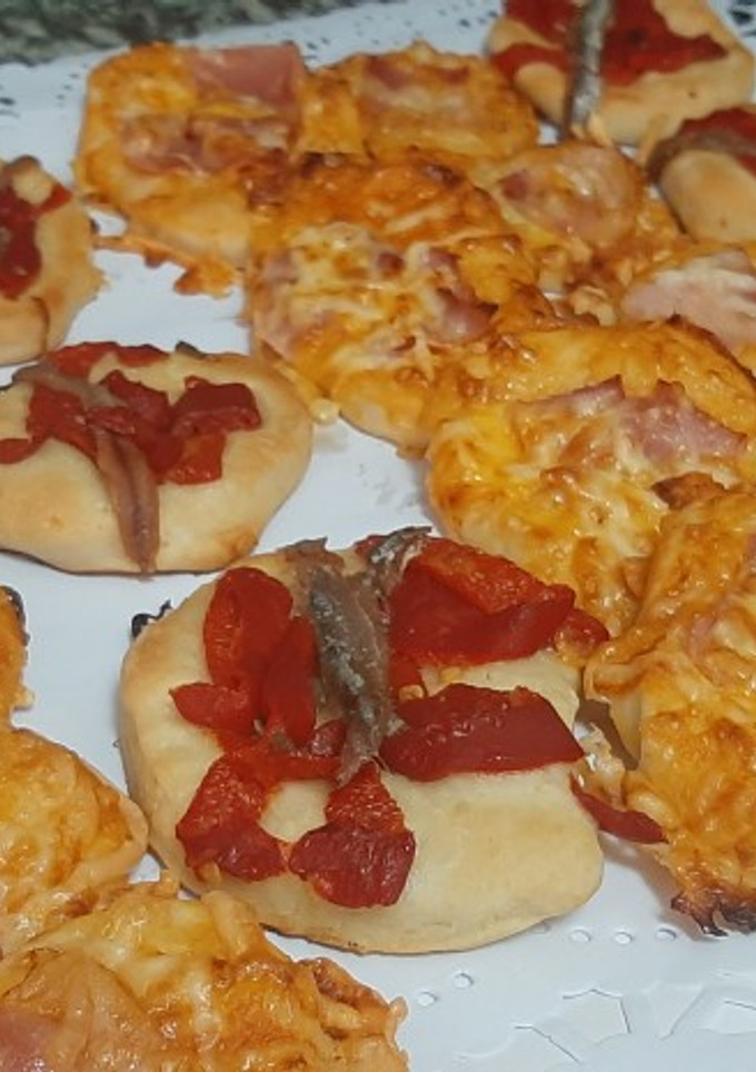 Una foto de Mini pizzas