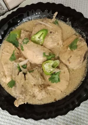 A picture of Chicken White Karahi.