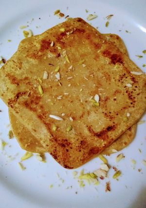 A picture of Chinni/Sugar paratha.