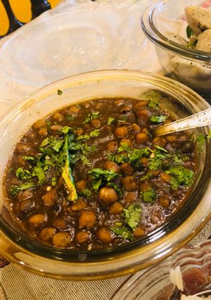 गरमा गर्म छोले(garama garam chole recepie in hindi) रेसिपी मुख्य फोटो