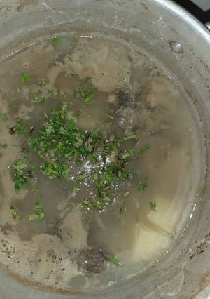 Una foto de Caldo de cucha