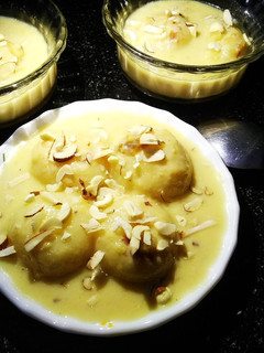 रसमलाई (rasmalai recipe in Hindi) रेसिपी मुख्य फोटो