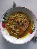 Mie ikan asap santan