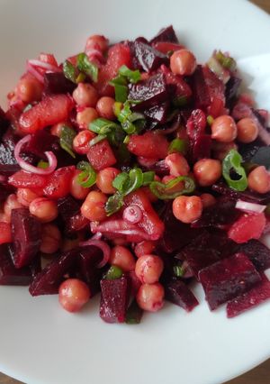Csicseriborsós céklasaláta recept fotója