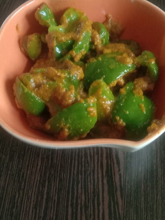 ખાટા મીઠા કેપ્સિકમ (Khata Mitha Capsicum Recipe In Gujarati) રેસીપી મુખ્ય ફોટો