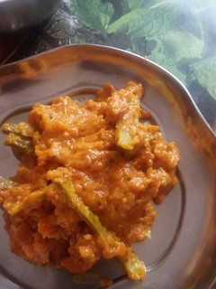 સરગવાનું બેસન વાળું શાક(Sargava nu besan valu shak recipe in Gujarati) રેસીપી મુખ્ય ફોટો