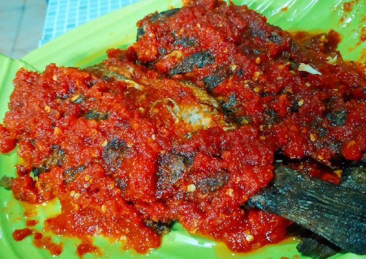 Ikan mujaer goreng sambal tomat