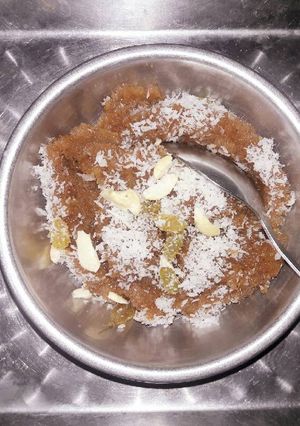 A picture of Instant moong daal halwa.