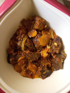 A picture of Carrot and Beef source🍲.