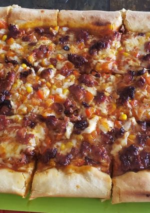 Una foto de Pizza borde de queso 🧀 🍕