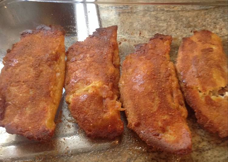 Empanadas de papa rellenas con carne y pollo