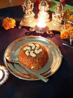 गाजर का हलवा (gajar ka halwa recipe in Hindi) रेसिपी मुख्य फोटो