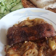A picture of Sey bhajhhi (fish + veg).