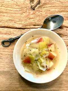 A picture of Potato and Leek Soup (vegan).