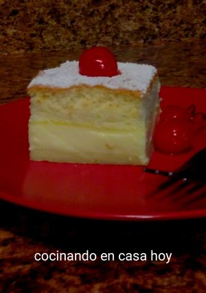 Una foto de Pastel 3 en 1 mejor conocido como pastel inteligente o mágico