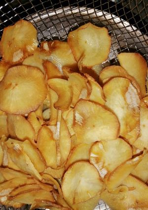 A picture of Cassava Crisps.