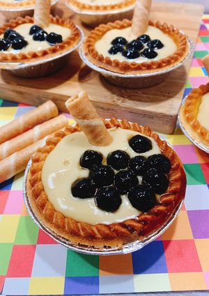 A picture of Bubble Tea Pudding Tart.