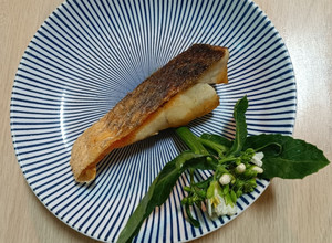奶油煎鱸魚菲力 的食譜成品照片
