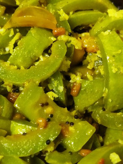 புடலங்காய் பொரியல்(pudalangai poriyal recipe in tamil) செய்முறை முக்கிய புகைப்படம்