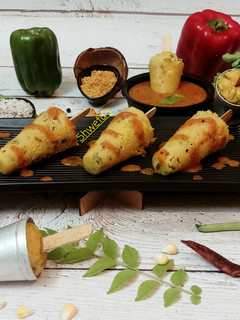 વેજ. રવા પોડી કુલ્ફી ઈડલી (Veg. Rawa Podi Kulfi Idli recipe in Gujarati) (Jain) રેસીપી મુખ્ય ફોટો