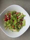 Ensalada fresca con granada