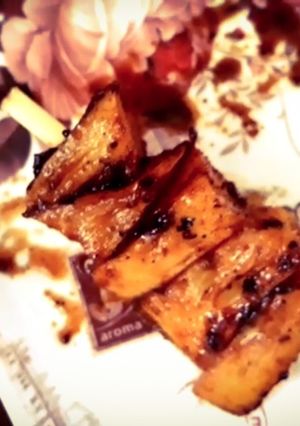 A picture of Pineapple grill.