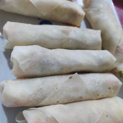 A picture of Chicken vegetable Roll.