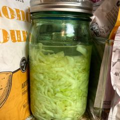 A picture of Sauerkraut.
