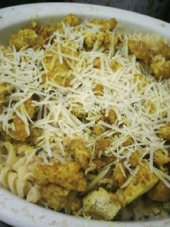 Una foto de Fideos veganos con no-atún (🌱)