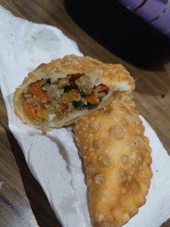 Una foto de Empanadas criollas saladas fritas