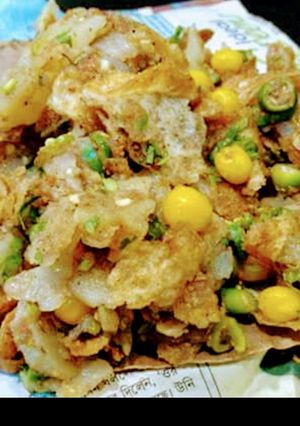 A picture of Churmur (Kolkata Street Food).
