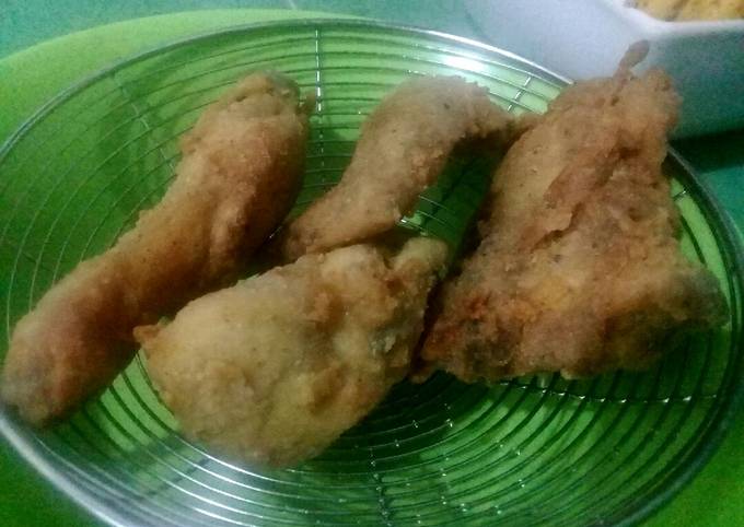 Ayam goreng crispy bumbu kuning