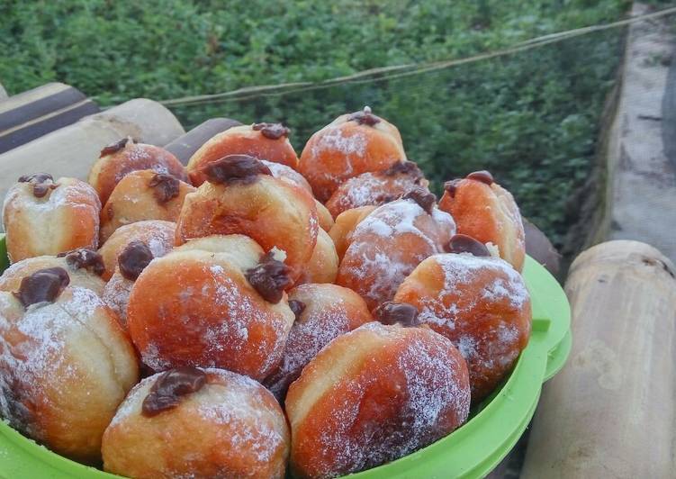 Bomboloni coklat