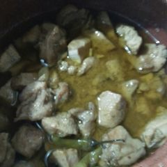 A picture of Chicken boneless handi.