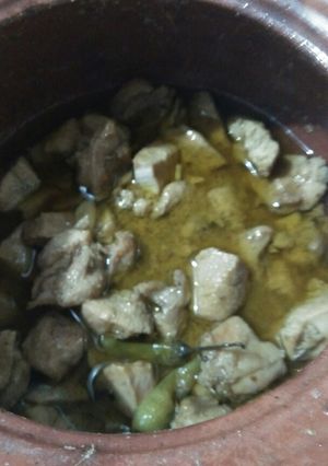 A picture of Chicken boneless handi.