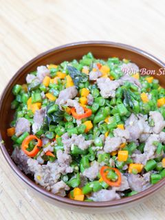 Hình của món Thịt Heo Xào Đậu Đũa Kiểu Thái.