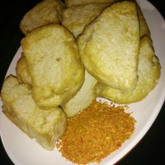 A picture of Fried tofu/awara.
