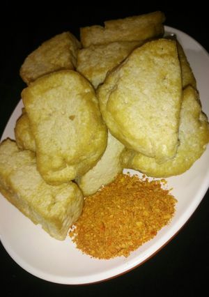 A picture of Fried tofu/awara.