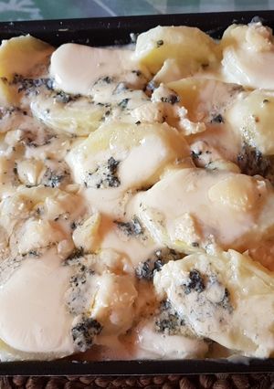 Una foto de Papas a la crema con roquefort