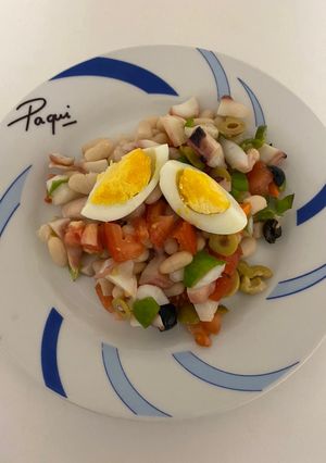 Una foto de Ensalada de judías blancas