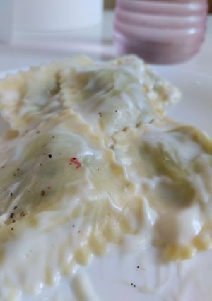 Una foto de Raviolis de ricota y espinacas