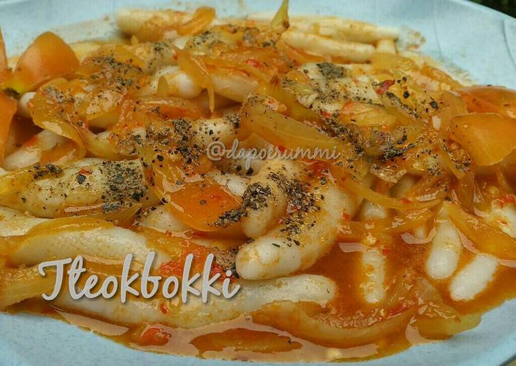 Tteokbokki (Kue Beras Khas Korea)