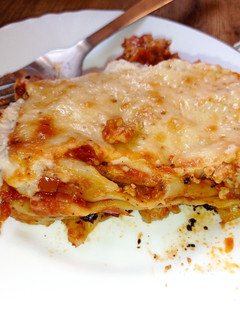 Bolognai raguval töltött cannelloni recept fotója