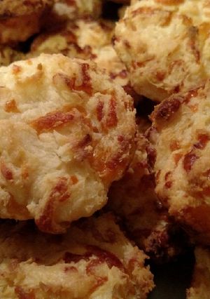 A picture of Cheese biscuits.