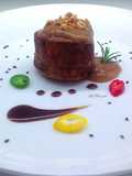Filetto di maiale con salsa di cipolle e aceto balsamico