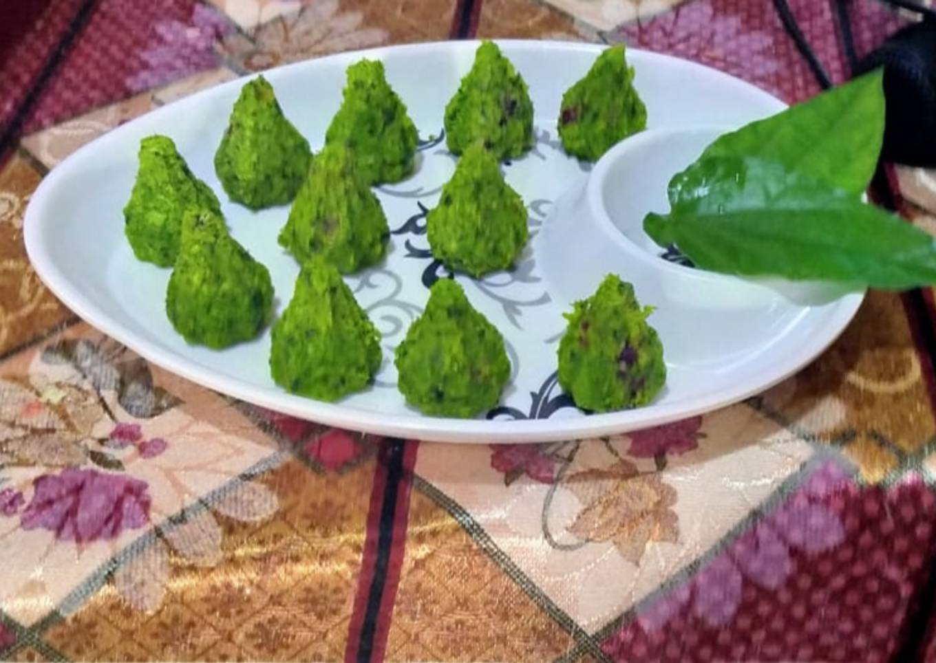 Paan coconut modak