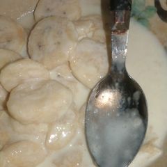 A picture of Simple banana with milk.