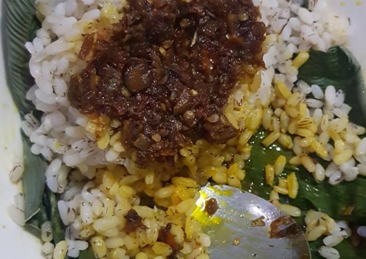 Ofada rice and ofada stew