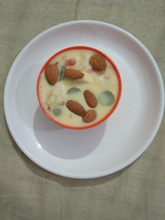 A picture of Fruit custard.